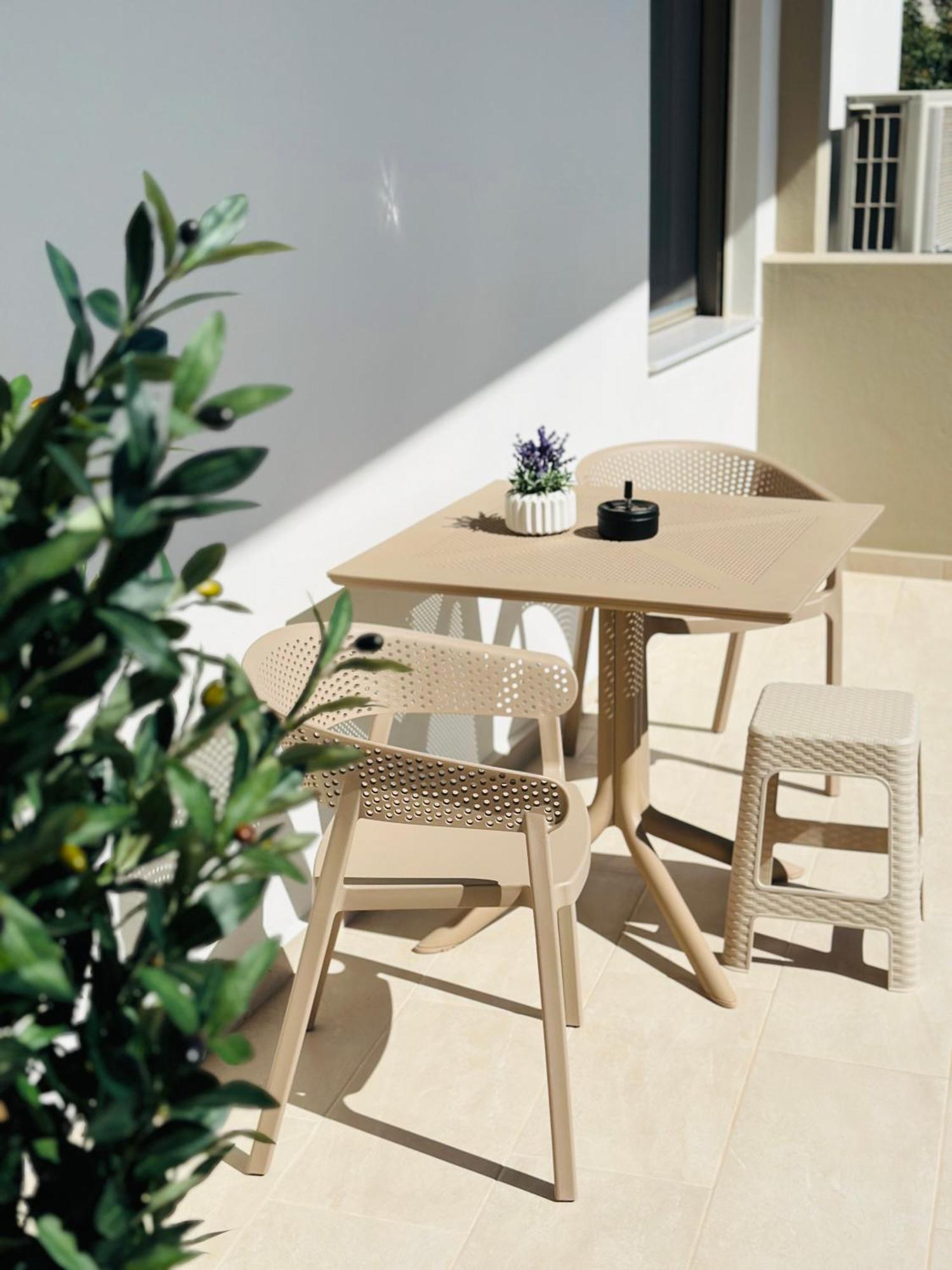 Floral City Apartments Agios Nikolaos Esterno foto