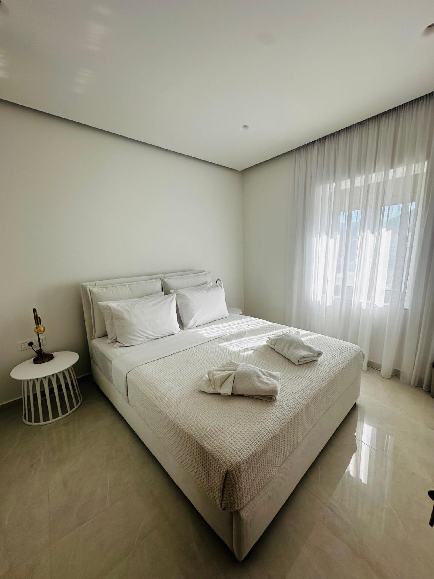 Floral City Apartments Agios Nikolaos Esterno foto